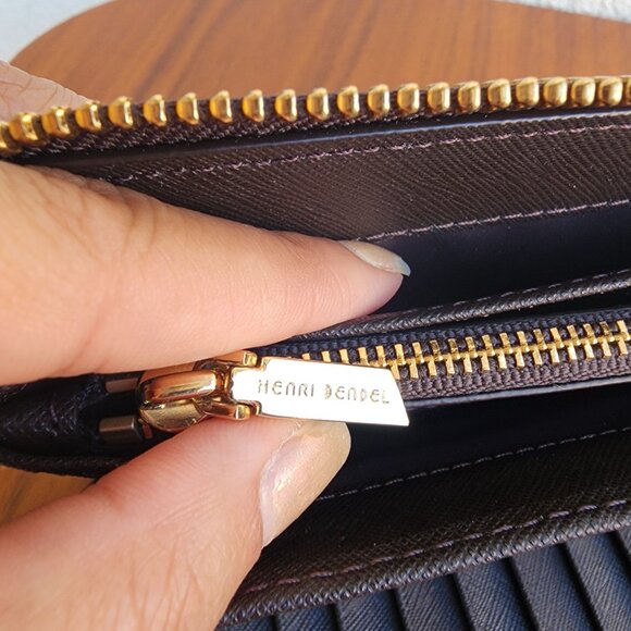 🔴SOLD🔴NWOT Henri Bendel Centennial Stripe Zip Around Wallet with Dustbag - Picture 9 of 11